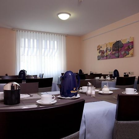 Akzent Hotel Torgauer Hof Sindelfingen Bagian luar foto
