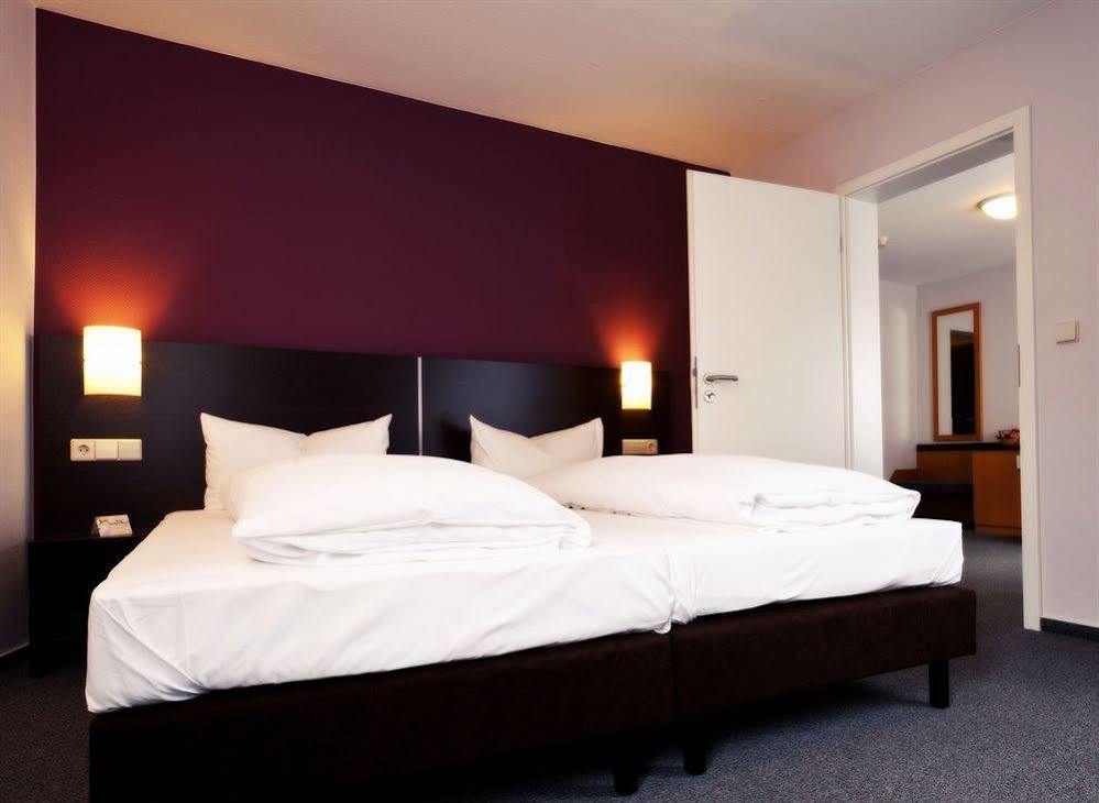 Akzent Hotel Torgauer Hof Sindelfingen Bagian luar foto